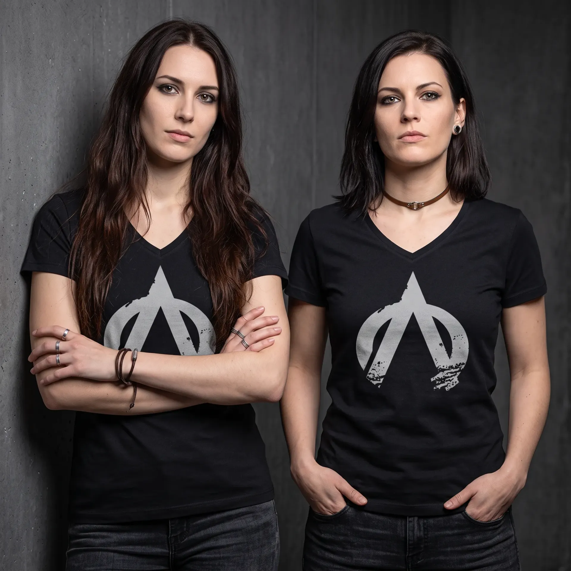 T-Shirts Damen V-Neck Nur Logo FAIR WEAR (Black, XS)